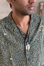 GREEN DOTS POOL MEN'S NOTCH COLLAR HALF SLEEVE SHIRT