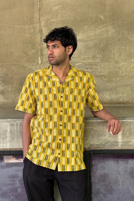 MUSTARD KOSH MEN'S NOTCH COLLAR HALF SLEEVE  SHIRT