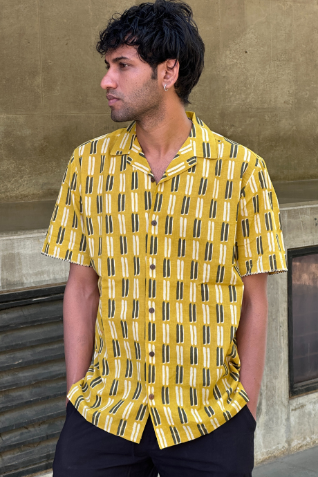 MUSTARD KOSH MEN'S NOTCH COLLAR HALF SLEEVE  SHIRT