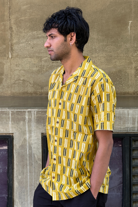 MUSTARD KOSH MEN'S NOTCH COLLAR HALF SLEEVE  SHIRT
