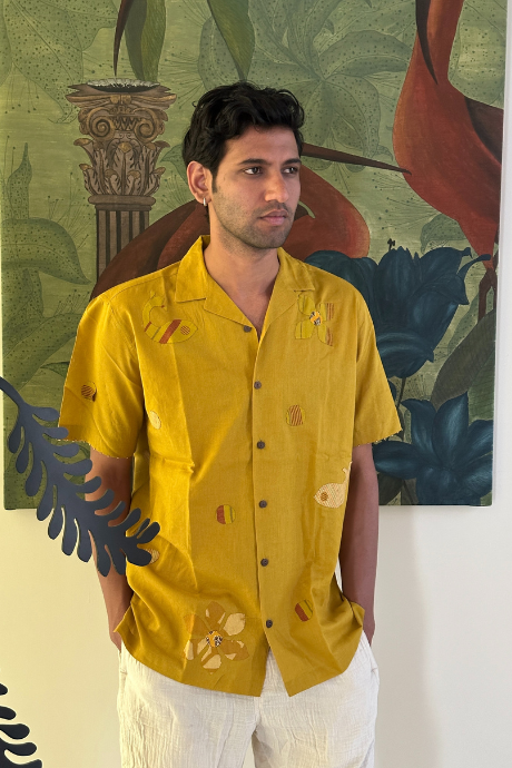 MUSTARD MEEN MEN'S NOTCH COLLAR HALF SLEEVE SHIRT