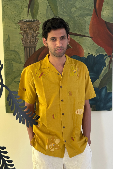 MUSTARD MEEN MEN'S NOTCH COLLAR HALF SLEEVE SHIRT