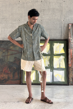 GREEN DOTS POOL MEN'S NOTCH COLLAR HALF SLEEVE SHIRT