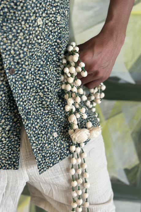 GREEN DOTS POOL MEN'S NOTCH COLLAR HALF SLEEVE SHIRT