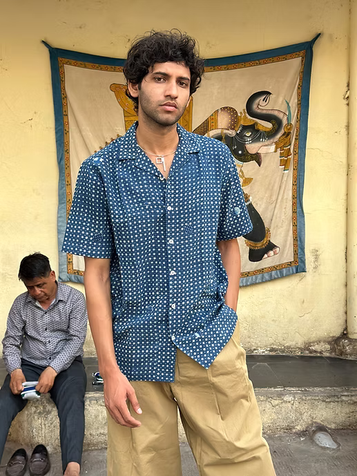 STARS INDIGO MEN’S NOTCH COLLAR SHIRT