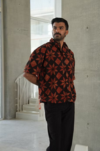 BLACK TARA BOXY MEN’S SHIRT