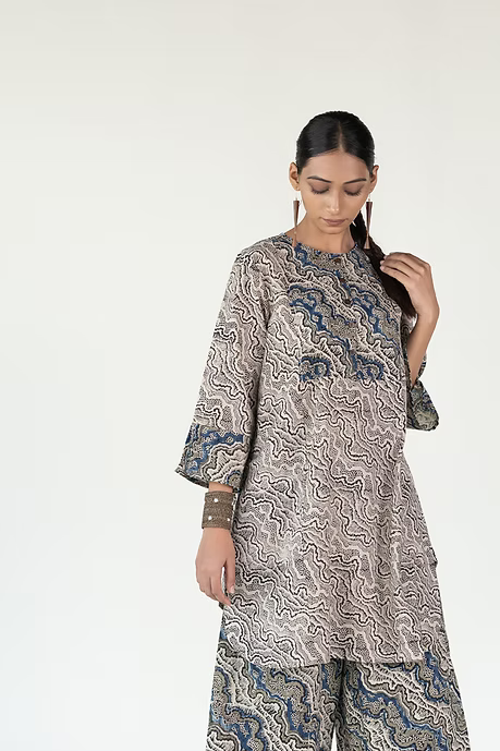 MUD PRINT HIGH LOW YOKE TOP WITH PALAZZO PANTS