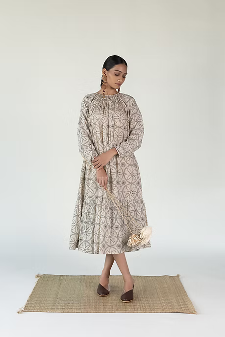 LOTUS NECK GATHER DRESS