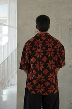 BLACK TARA BOXY MEN’S SHIRT