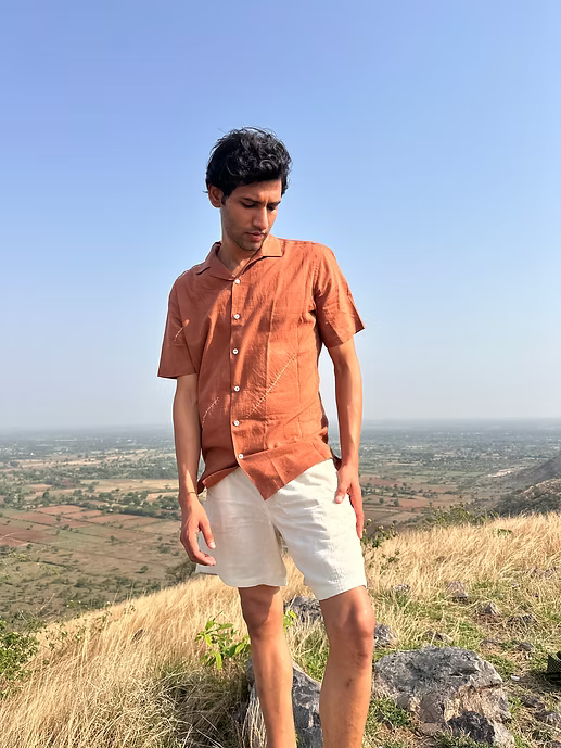 LIGHT TERRA MEN’S NOTCH SHIRT