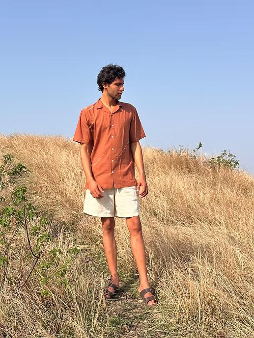 LIGHT TERRA MEN’S NOTCH SHIRT