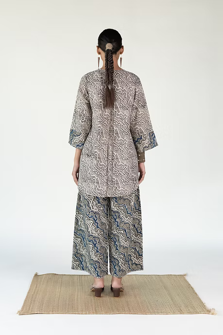 MUD PRINT HIGH LOW YOKE TOP WITH PALAZZO PANTS