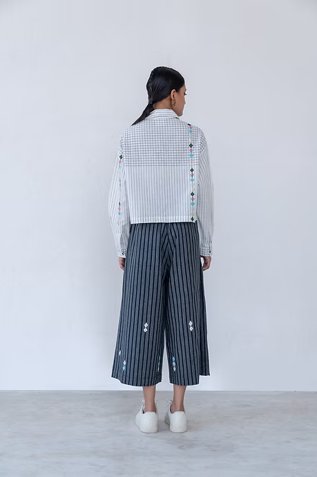 B/W Check-Stripe Crop Shirt