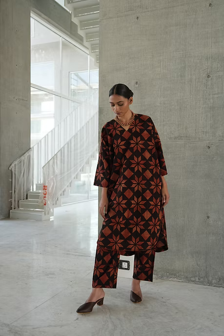 RED TAARA RAYA SET