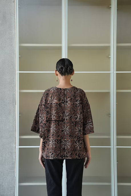 LOTUS AERO BARKHA TOP