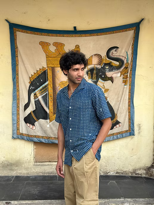 STARS INDIGO MEN’S NOTCH COLLAR SHIRT