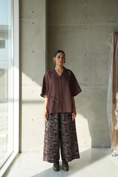 COFFEE NOTCH COLLAR WOMEN’S SHIRT