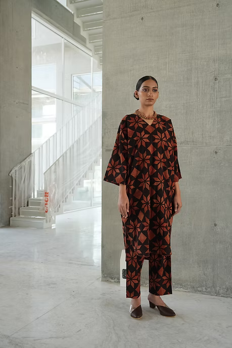 RED TAARA RAYA SET