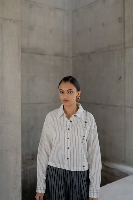 B/W Check-Stripe Crop Shirt