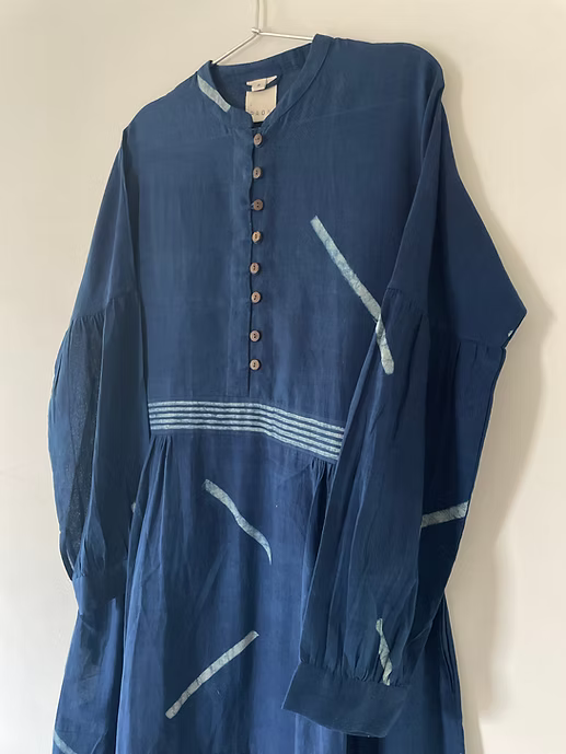 Slant Dhabu Pleated Hem Dress