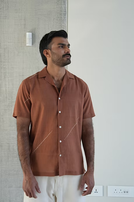 LIGHT TERRA MEN’S NOTCH SHIRT