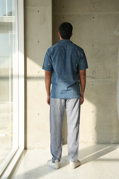 STARS INDIGO MEN’S NOTCH COLLAR SHIRT