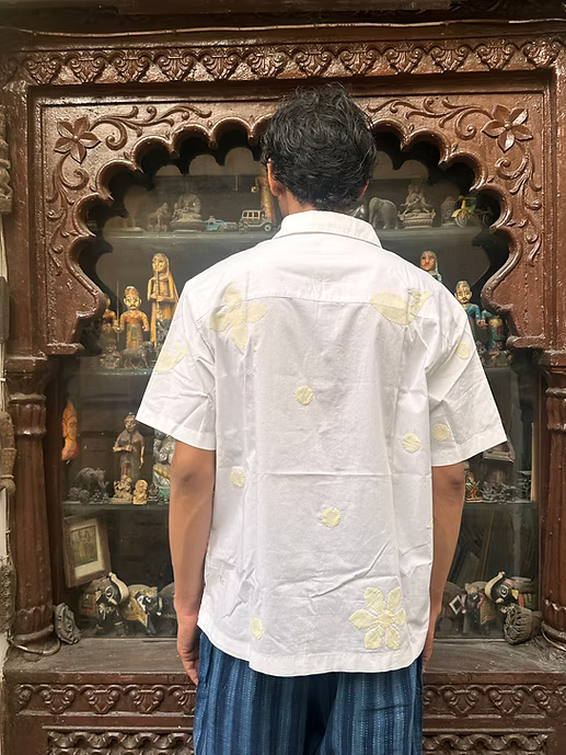 IVORY AQUARIUM SHIRT