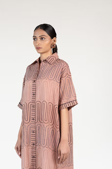 WAVES OUTLINE SHIRT DRESS