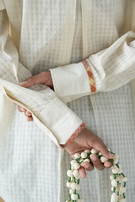 IVORY WOMEN’S SHIRT