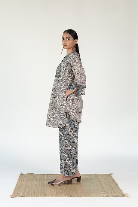 MUD PRINT HIGH LOW YOKE TOP WITH PALAZZO PANTS