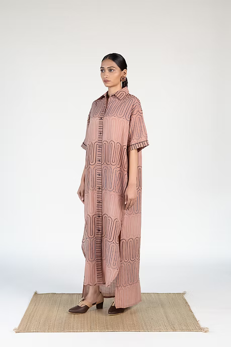 WAVES OUTLINE SHIRT DRESS