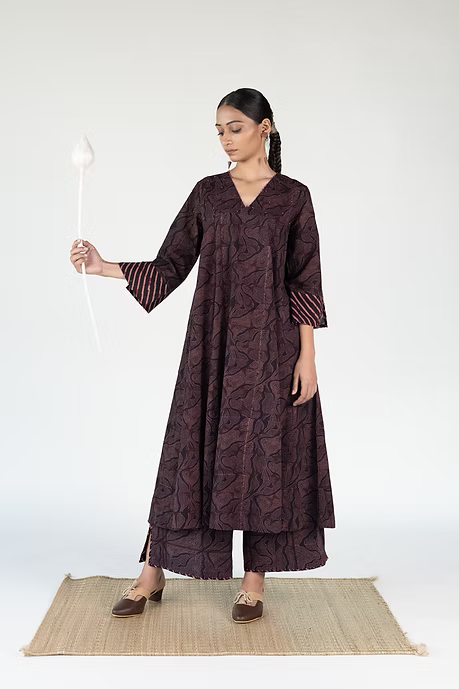 FLOW V NECK PANELLED LONG DRESS WITH PALAZZO PANTS