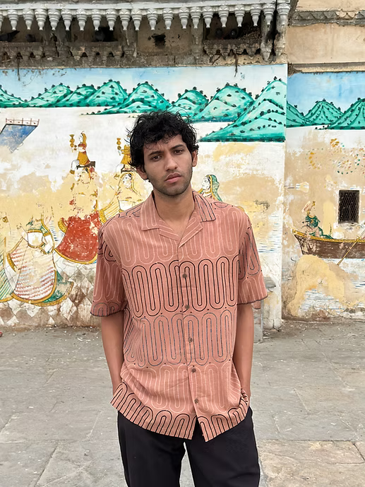 WAVES OUTLINE MEN’S NOTCH COLLAR SHIRT