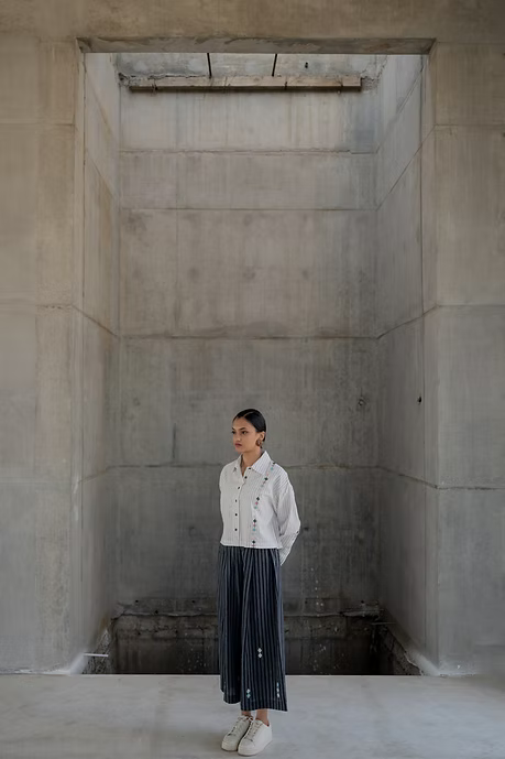 B/W Check-Stripe Crop Shirt