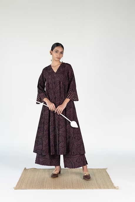 FLOW V NECK PANELLED LONG DRESS WITH PALAZZO PANTS