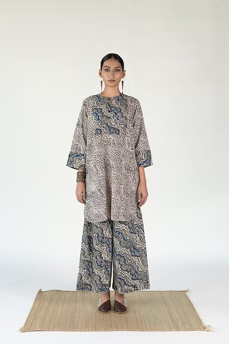 MUD PRINT HIGH LOW YOKE TOP WITH PALAZZO PANTS